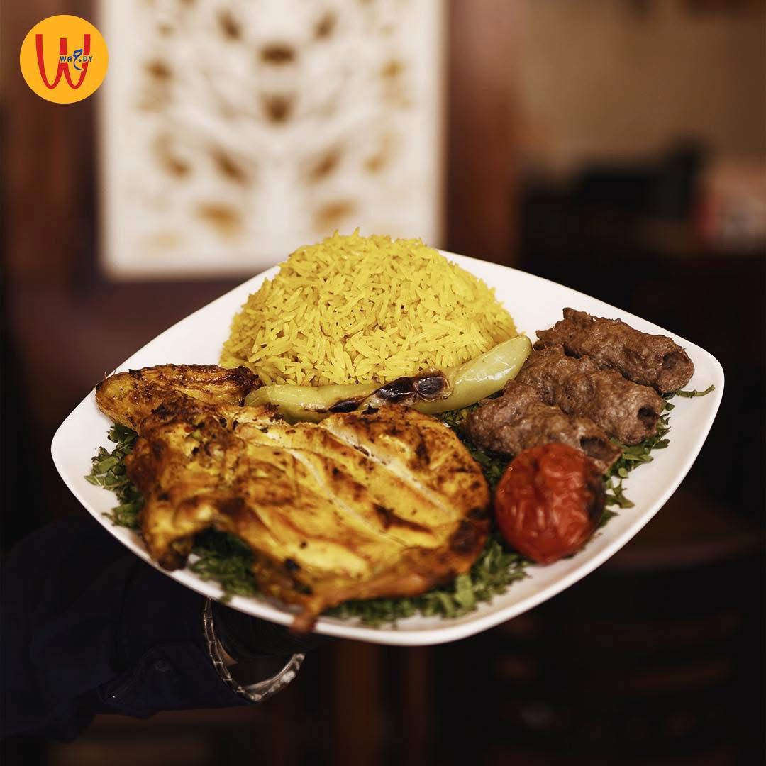 ربع فرخة + كفتة + ارز ( صدر )